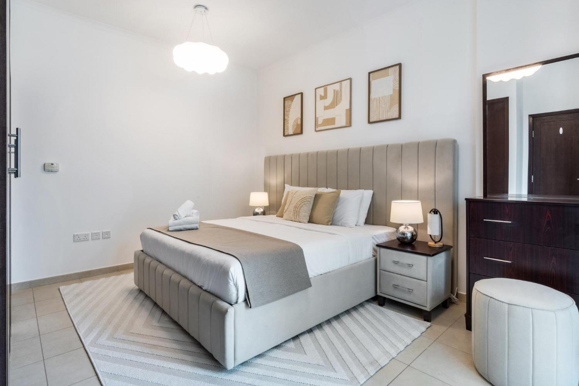 شقة Stunning 1-bedroom With Full Burj Khalifa View - 5-min Walk To Mall دبي